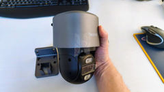 dimension imposante caméra reolink trackmix poe et taille réelle