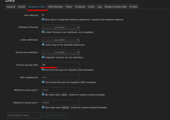 modification du port dns de openwrt pour laisser la place à adguardhome